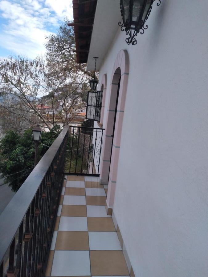Hotel Las Palomas Taxco de Alarcon Exterior photo